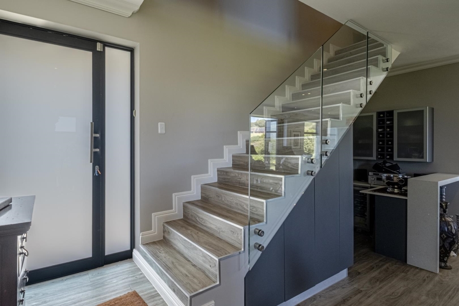 4 Bedroom Property for Sale in Kragga Kamma Eastern Cape